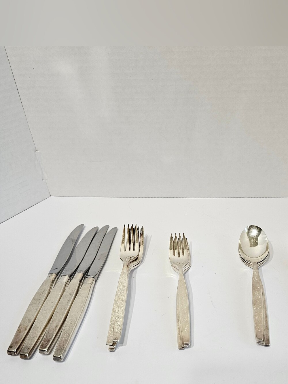 Oneida Community Silver Sands 20pc Silverware Set See Desc